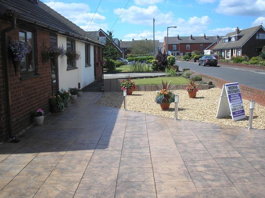 Driveway image 20